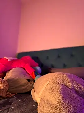 Snapshot of ScarletBloom_ chatting on November 14, 4:49 pm ScarletBloom online show from November 14, 4:49 pm