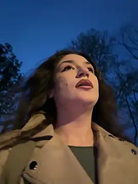 ScarletBloom  online show from April 19, 5:34 pm