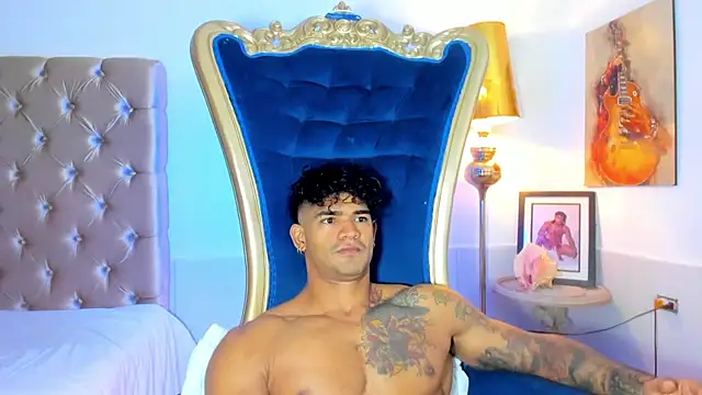 Snapshot of antonio__444 chatting on June 27, 1:50 pm antonio 444 online show from June 27, 1:50 pm