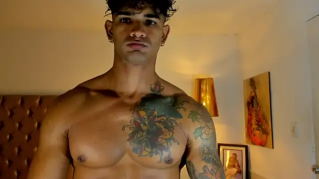 Snapshot of antonio__444 chatting on July 21, 11:40 pm antonio 444 online show from July 21, 11:40 pm