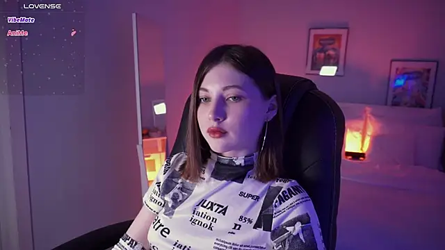 Snapshot of Kimmie_shine chatting on October 8, 12:03 pm Kimmie shine online show from October 8, 12:03 pm