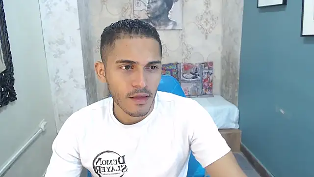 Snapshot of Derek_Storm_ chatting on December 2, 12:21 pm Derek Storm online show from December 2, 12:21 pm