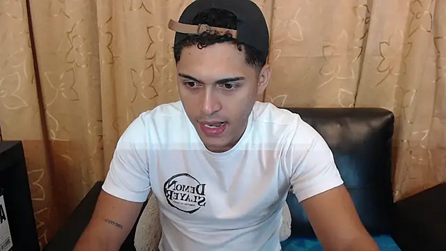 Derek Storm  online show from April 6, 10:49 am