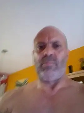 Snapshot of Pablitoarg chatting on December 2, 9:54 pm Pablitoarg online show from December 2, 9:54 pm