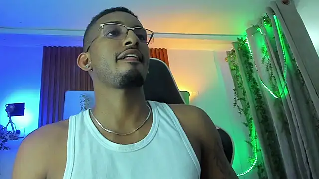 Darwin mayo online show from March 13, 5:30 pm