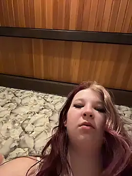 SweetTeenGirl online show from May 18, 4:40 am