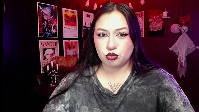 Snapshot of Ravendark_ chatting on October 7, 7:22 pm Ravendark  online show from October 7, 7:22 pm