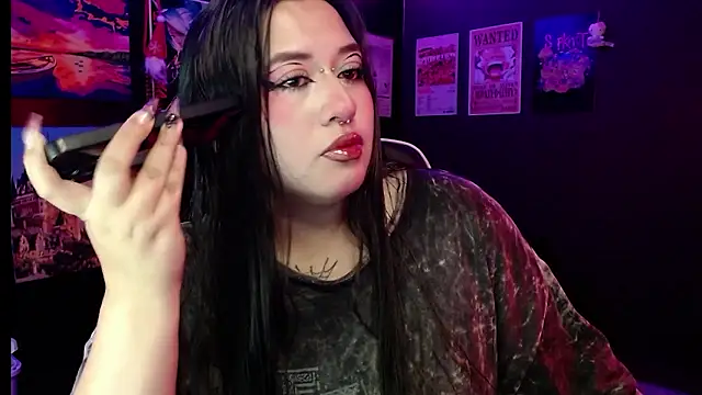 Snapshot of Ravendark_ chatting on January 15, 7:17 pm Ravendark online show from January 15, 7:17 pm