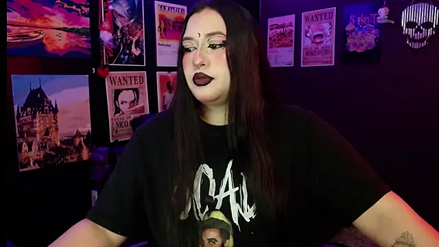 Snapshot of Ravendark_ chatting on February 9, 7:18 pm Ravendark online show from February 9, 7:18 pm