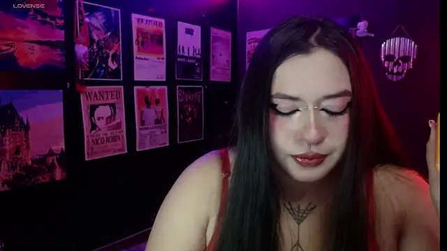 Snapshot of Ravendark_ chatting on May 19, 10:16 pm Ravendark online show from May 19, 10:16 pm