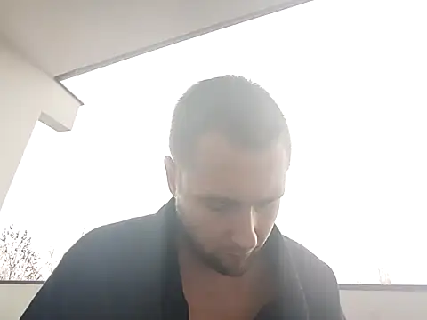 Snapshot of Vladyslav30 chatting on November 8, 10:04 am Vladyslav30 online show from November 8, 10:04 am