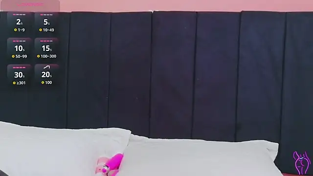 MySugarmoomy online show from April 18, 2:37 am