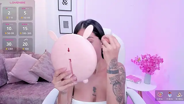 Snapshot of miranda_crawfor chatting on November 4, 12:15 pm miranda crawfor online show from November 4, 12:15 pm