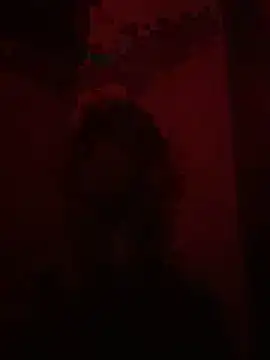 Snapshot of LeggyLeggs chatting on October 17, 8:06 am LeggyLeggs online show from October 17, 8:06 am