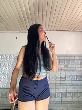 Snapshot of ashleyy20 chatting on October 15, 6:41 pm ashleyy20 online show from October 15, 6:41 pm