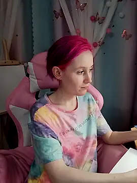 Snapshot of Fuzzy_Unicorn chatting on September 8, 7:02 pm Fuzzy Unicorn online show from September 8, 7:02 pm