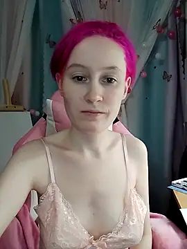 Snapshot of Fuzzy_Unicorn chatting on November 6, 7:04 pm Fuzzy Unicorn online show from November 6, 7:04 pm