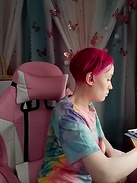 Snapshot of Fuzzy_Unicorn chatting on November 8, 7:34 pm Fuzzy Unicorn online show from November 8, 7:34 pm