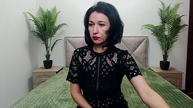 Snapshot of CameronEnns chatting on November 15, 7:27 am CameronEnns online show from November 15, 7:27 am