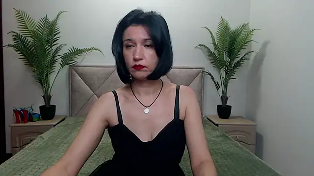 Snapshot of CameronEnns chatting on December 1, 6:57 pm CameronEnns online show from December 1, 6:57 pm