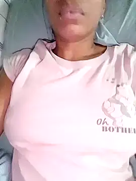 Snapshot of Flacidas chatting on October 13, 6:02 am Flacidas online show from October 13, 6:02 am