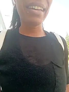 Snapshot of Flacidas chatting on November 11, 11:32 am Flacidas online show from November 11, 11:32 am