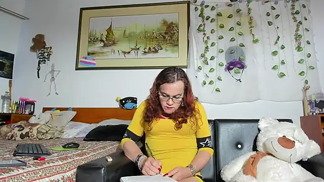 Snapshot of Mishell_Bons chatting on April 30, 9:41 pm Mishell Bons online show from April 30, 9:41 pm