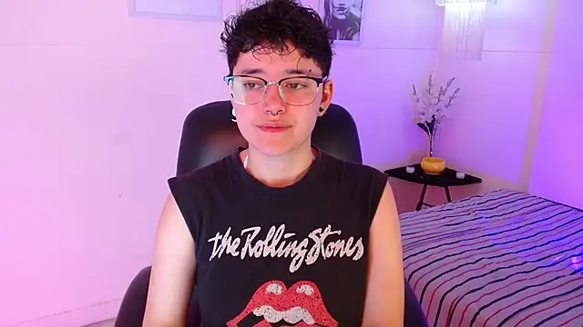 Snapshot of jeroharper chatting on September 11, 2:39 pm jeroharper online show from September 11, 2:39 pm