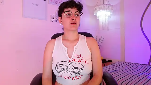 Snapshot of jeroharper chatting on September 14, 6:51 pm jeroharper online show from September 14, 6:51 pm