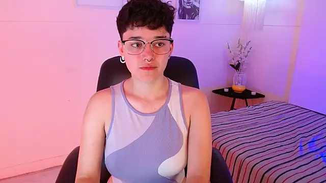 Snapshot of jeroharper chatting on September 30, 3:06 pm jeroharper online show from September 30, 3:06 pm