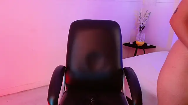 Snapshot of jeroharper chatting on October 12, 4:39 pm jeroharper online show from October 12, 4:39 pm