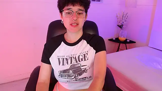 Snapshot of jeroharper chatting on November 12, 2:39 pm jeroharper online show from November 12, 2:39 pm