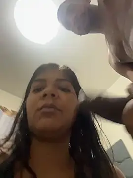 Snapshot of DiamanteNegro- chatting on February 21, 10:38 am DiamanteNegro- online show from February 21, 10:38 am