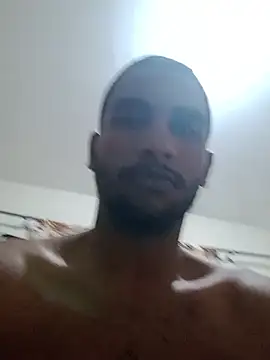 Snapshot of DiamanteNegro- chatting on February 22, 1:29 am DiamanteNegro- online show from February 22, 1:29 am