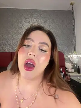 Snapshot of Katie_shuangs chatting on May 21, 9:55 pm Katie shuangs online show from May 21, 9:55 pm