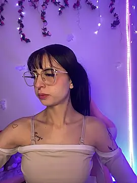 Snapshot of Lia__1 chatting on December 2, 8:59 pm Lia 1 online show from December 2, 8:59 pm