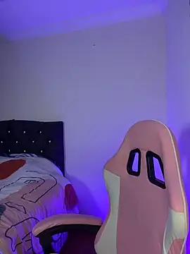 Lia  1 online show from February 26, 12:15 pm