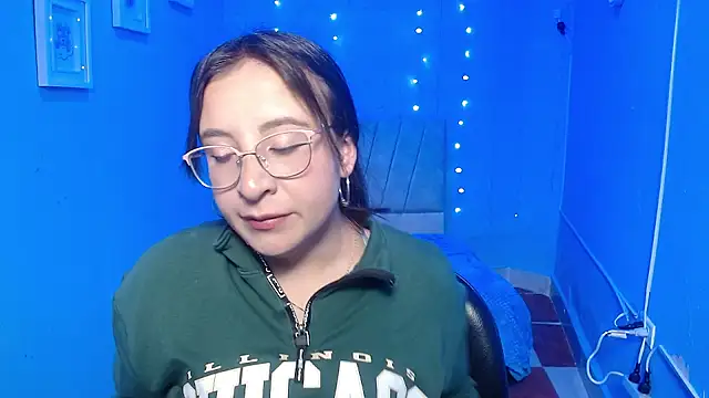 mia 778 online show from December 20, 1:29 pm