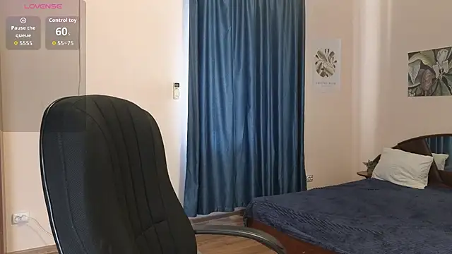 Lia Tito online show from October 16, 5:41 am