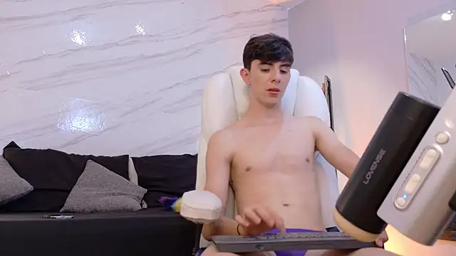 mathias saenz online show from February 17, 7:31 pm