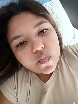 Snapshot of Luzky chatting on November 17, 7:30 pm Luzky online show from November 17, 7:30 pm