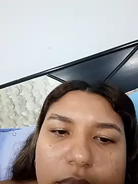 Snapshot of Luzky chatting on December 2, 3:34 am Luzky online show from December 2, 3:34 am