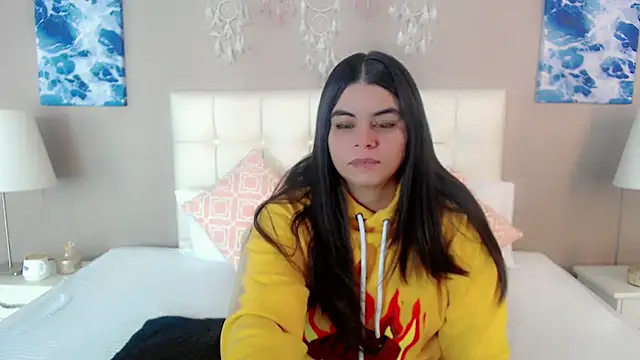 maddissonivanova online show from March 11, 7:09 pm