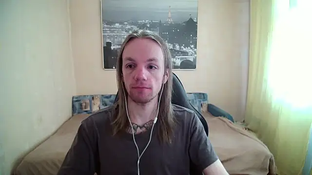 AdamDickens online show from April 4, 9:40 am