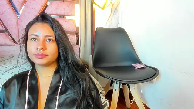 Snapshot of SamaelAndLilitt chatting on October 13, 10:59 am SamaelAndLilitt online show from October 13, 10:59 am