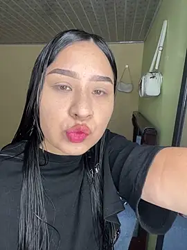 BELLAALEJA online show from April 5, 4:26 pm