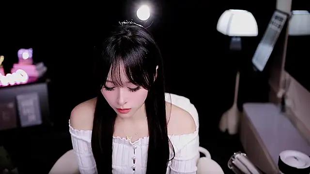 coward by online show from February 5, 11:26 am