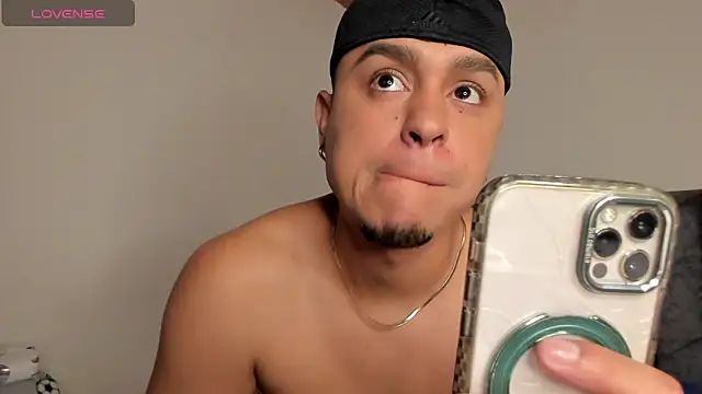 ANGELOGAO online show from March 4, 4:57 pm