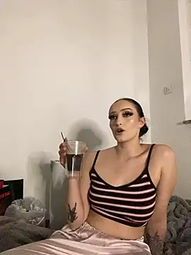 Tijara-im-Pyjama online show from November 18, 4:28 am