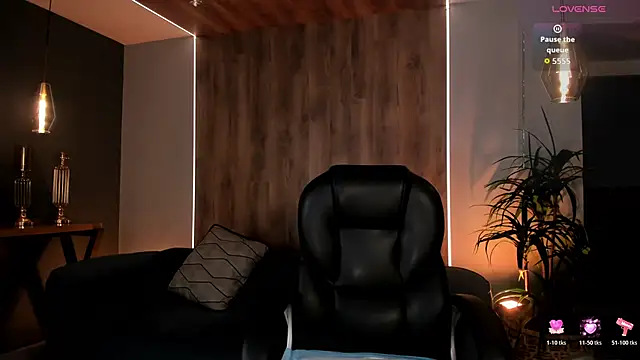 Snapshot of LiamCarterX chatting on November 23, 4:01 am LiamCarterX online show from November 23, 4:01 am